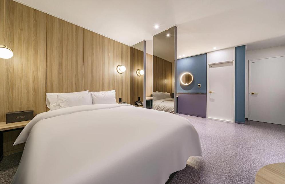 Brown-Dot Hotel Geomdan Инчон Экстерьер фото